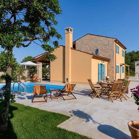 Griota By Interhome *